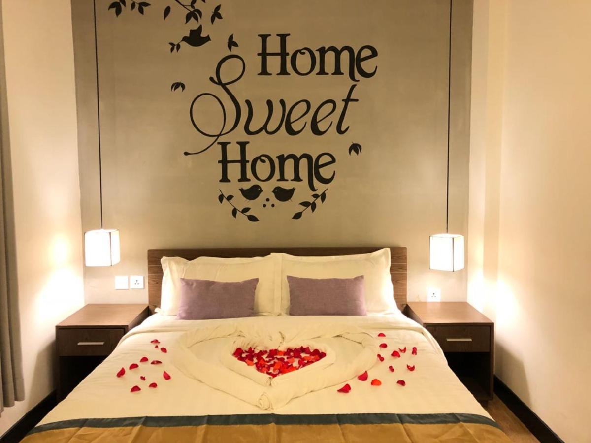 Asiban Quay Boutique Hotel Phnom Penh Exterior photo