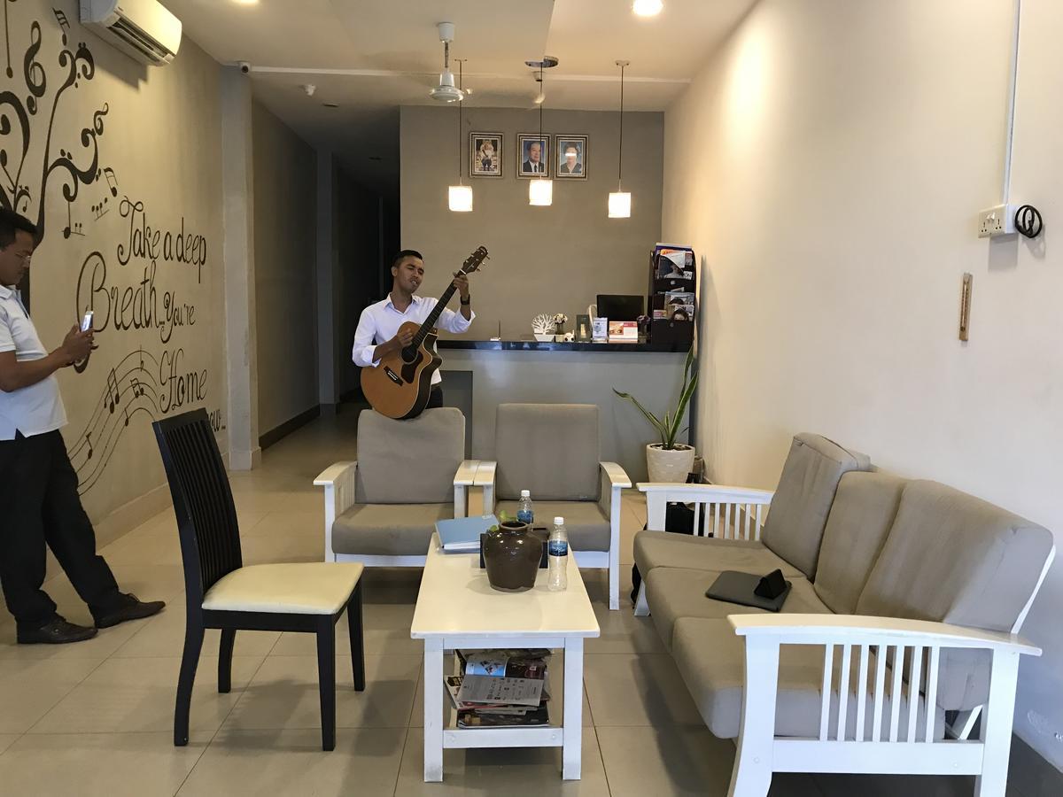 Asiban Quay Boutique Hotel Phnom Penh Exterior photo